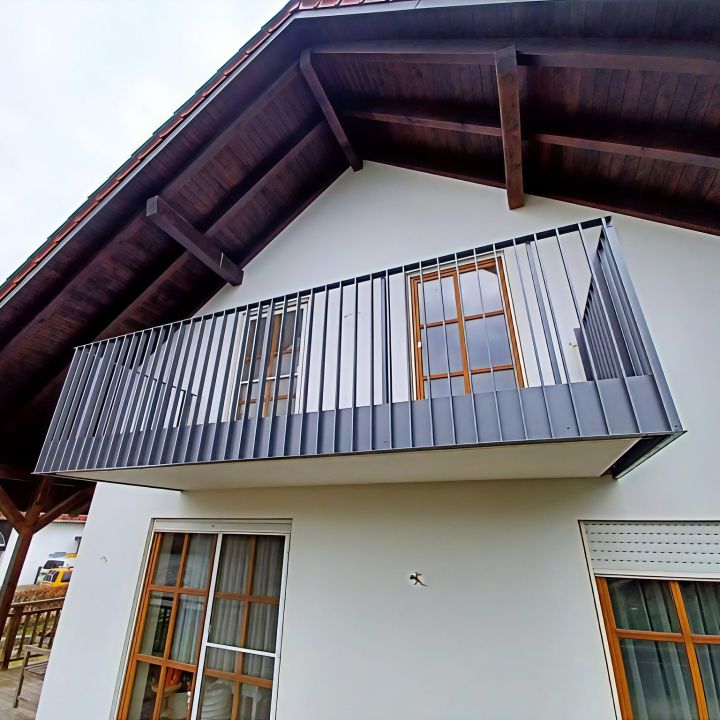 "Leicht. Luftig. Ze…