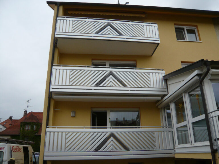 Balkon Geissler Mehrfamilienhaus Aluminium Beispiel 02MA 768x576