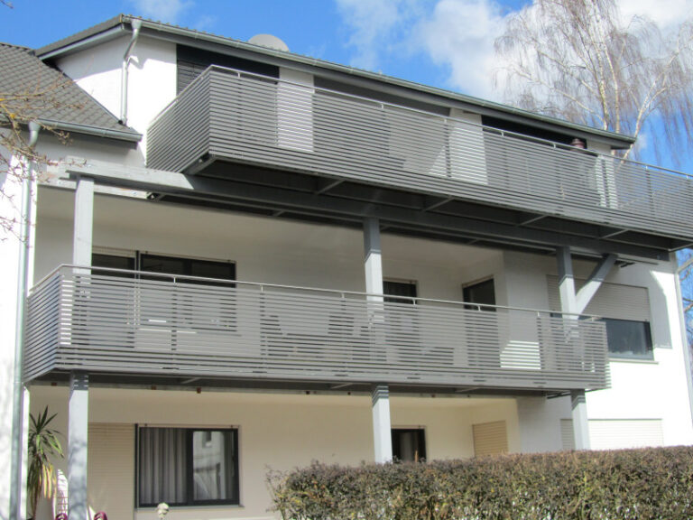 Balkon Geissler Mehrfamilienhaus Aluminium Beispiel 05MA 768x576