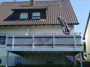 balkon_geissler_nacolanplatte_zwischen_den_pfosten_beispiel_05
