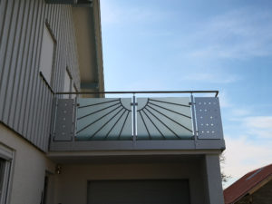 balkon_geissler_aluminium_glas_dekor_beispiel_07AGD-1.jpg