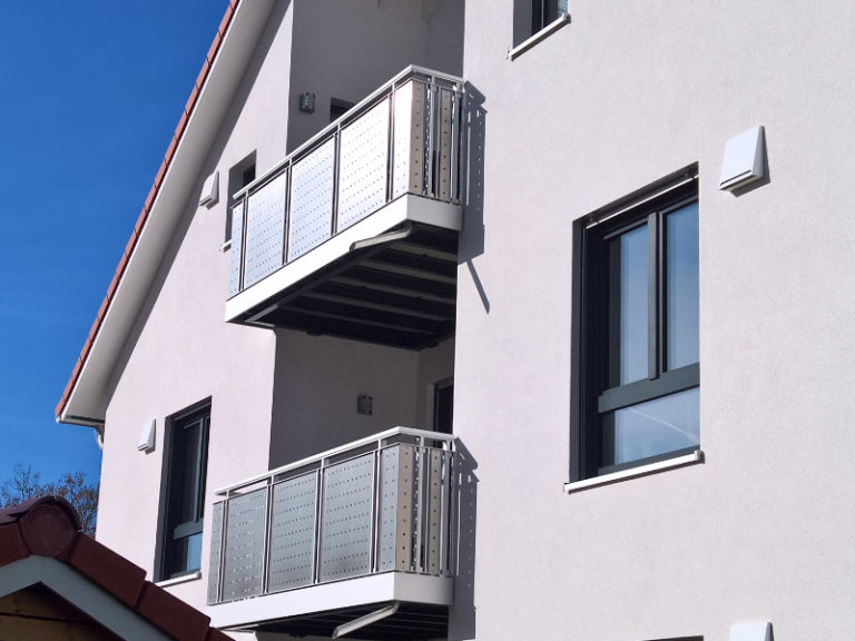 Balkon Geissler Mehrfamilienhaus Aluminium Beispiel 03MB 768x576
